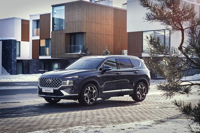 Hyundai Santa Fe, комфортный и проходимый/ Фото: hyundai.ru Hyundai Santa Fe, комфортный и проходимый/ Фото: hyundai.ru