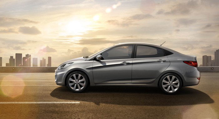 Hyundai Solaris имеет весьма экономичный расход топлива/ Фото: hyundai-kemerovo.ru Hyundai Solaris имеет весьма экономичный расход топлива/ Фото: hyundai-kemerovo.ru