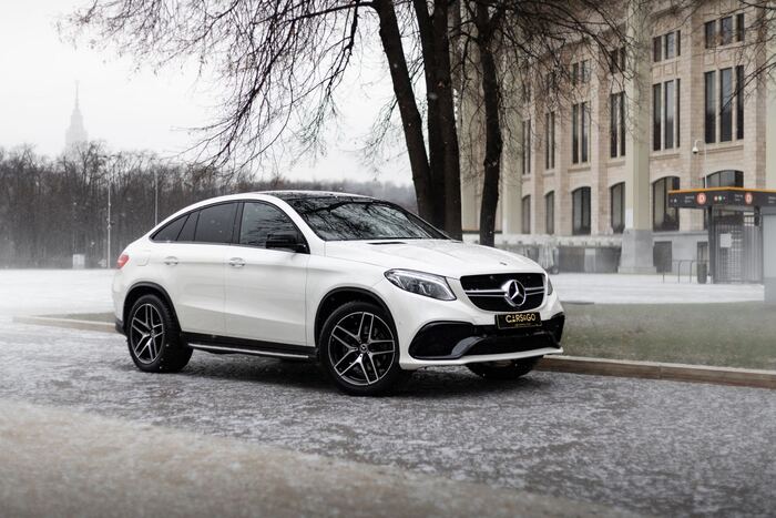 В Mercedes-Benz GLE удобно путешествовать всей семьей/ Фото: arendacar.ru В Mercedes-Benz GLE удобно путешествовать всей семьей/ Фото: arendacar.ru