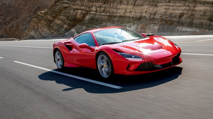 F8 Tributo может набрать скорость 100 км/ч за 2,9 секунды/ Фото: ferrari.com