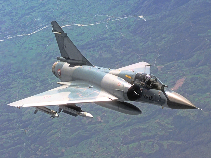 Mirage 2000 не мог одновременно поражать несколько целей/ Фото: wikimedia.org Mirage 2000 не мог одновременно поражать несколько целей/ Фото: wikimedia.org