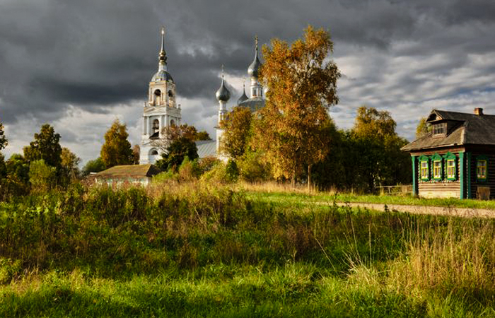 В селе есть церковь и школа/ фото: pinterest.com В селе есть церковь и школа/ фото: pinterest.com