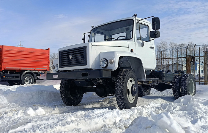 ГАЗ-3308 сняли с производства: чем собираются заменить легендарный грузовик