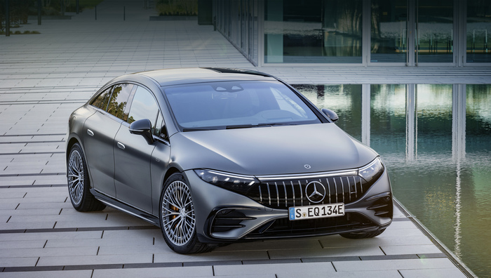 Mercedes-AMG EQS 53 4Matic+ называют предвестником новой эры/ Фото: drive.ru Mercedes-AMG EQS 53 4Matic+ называют предвестником новой эры/ Фото: drive.ru