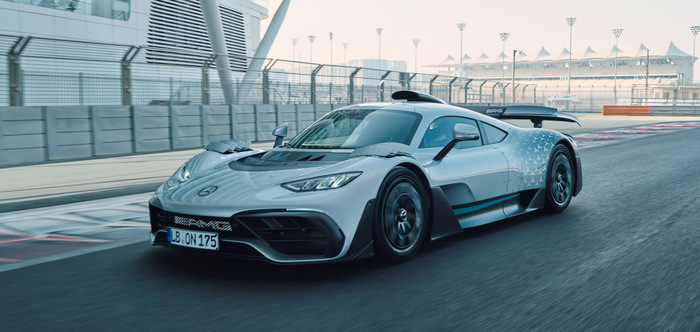 Mercedes-AMG One адаптирован для повседневной езды/ Фото: dvizhok.su Mercedes-AMG One адаптирован для повседневной езды/ Фото: dvizhok.su