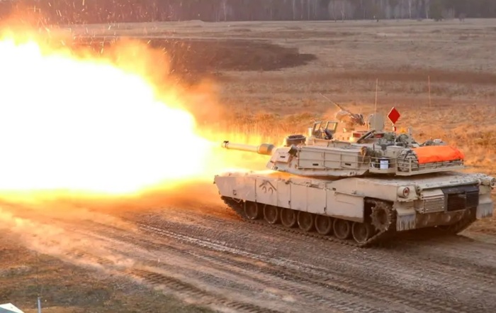 Abrams M1E3 ведет огонь/ Фото: topwar.ru