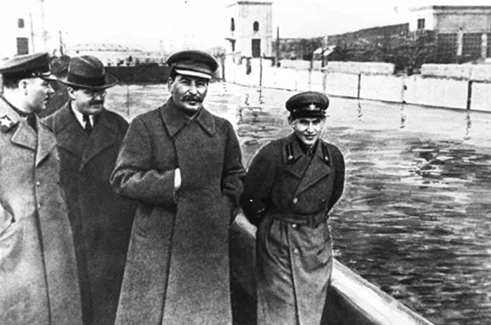 Николай Ежов был одной из самых заметных фигур среди организаторов Большого террора. /Фото: rodina-history.ru Николай Ежов был одной из самых заметных фигур среди организаторов Большого террора. /Фото: rodina-history.ru