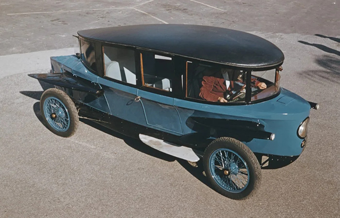Аэродинамический автомобиль Tropfenwagen./ Фото: vk.com