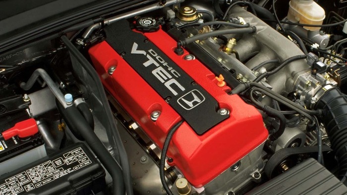 В Honda F20C использовались гоночная технология и система VTEC/ Фото: slashgear.com В Honda F20C использовались гоночная технология и система VTEC/ Фото: slashgear.com