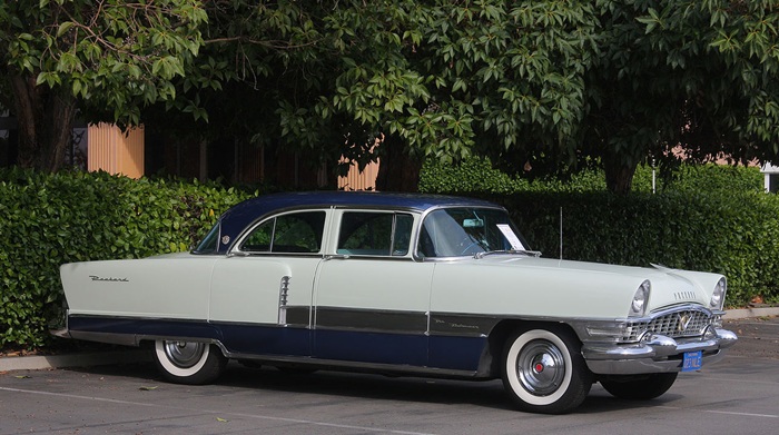 Модель Packard Patrician, с которой якобы сплагиатили ГАЗ-13. /Фото: ru.wikipedia.org Модель Packard Patrician, с которой якобы сплагиатили ГАЗ-13. /Фото: ru.wikipedia.org