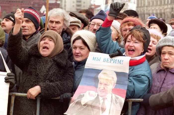 И сторонников Бориса Ельцина. /Фото: topwar.ru. И сторонников Бориса Ельцина. /Фото: topwar.ru.