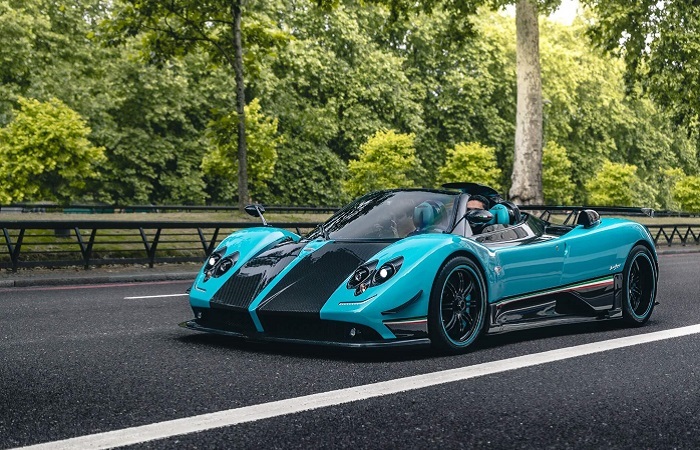 Итальянское совершенство: 10 самых классных гиперкаров Pagani