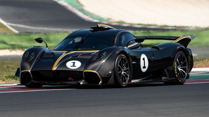 Pagani Huayra R 2021 выпущена в 30 экземплярах/ Фото: forums.forza.net Pagani Huayra R 2021 выпущена в 30 экземплярах/ Фото: forums.forza.net