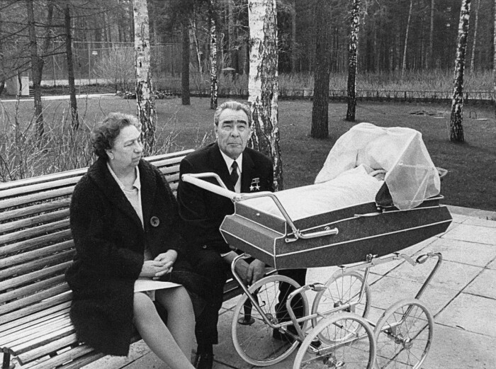 Виктория и Леонид Ильич. Фото: pbs.twimg.com. Виктория и Леонид Ильич. Фото: pbs.twimg.com.