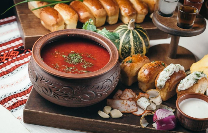 Откушать - это значит выпить с удовольствием. / Фото: ru.pinterest.com Откушать - это значит выпить с удовольствием. / Фото: ru.pinterest.com
