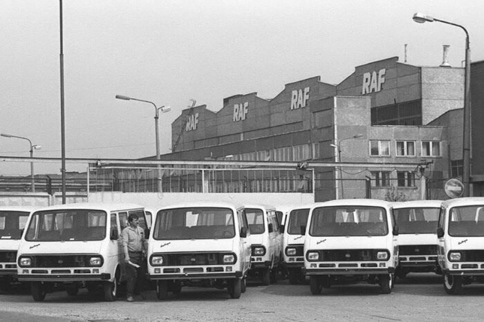 На Рафиках колесила вся страна! /Фото: drom.ru. На Рафиках колесила вся страна! /Фото: drom.ru.