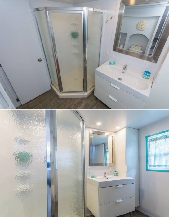 Прекрасно оборудованная ванная комната в Tiny House Sand Dollar (Сиеста-Ки, Флорида). Прекрасно оборудованная ванная комната в Tiny House Sand Dollar (Сиеста-Ки, Флорида).