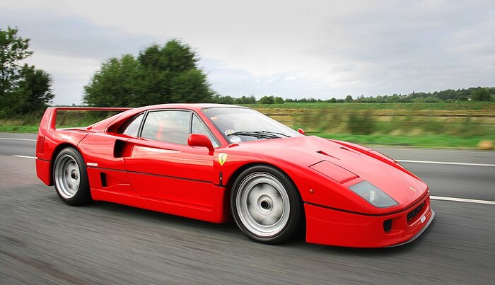 Было выпущено 1311 экземпляров модели Ferrari F40/ Фото: wikimedia.org Было выпущено 1311 экземпляров модели Ferrari F40/ Фото: wikimedia.org