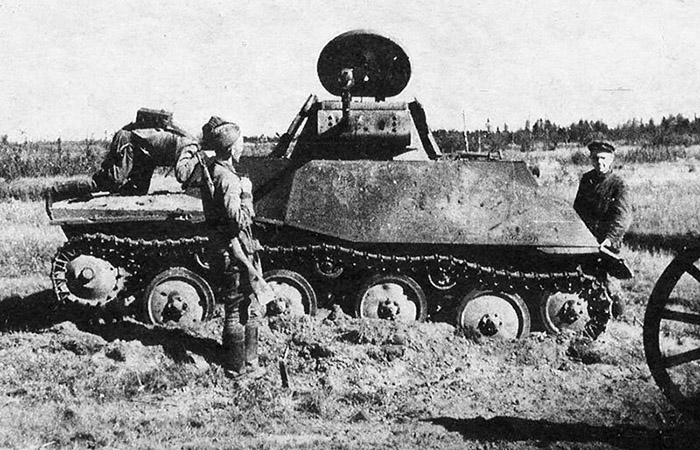 Плавающий танк Т-40./ Фото: russkiymir.ru Плавающий танк Т-40./ Фото: russkiymir.ru