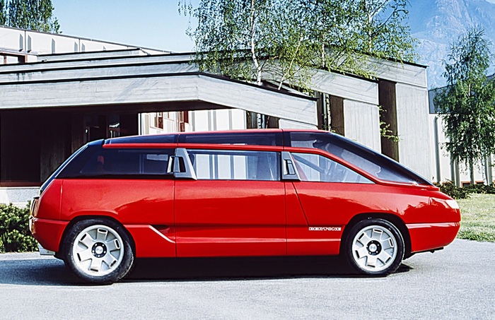 Bertone Lamborghini Genesis 1988, пятидверный минивэн/ Фото: motor.ru Bertone Lamborghini Genesis 1988, пятидверный минивэн/ Фото: motor.ru