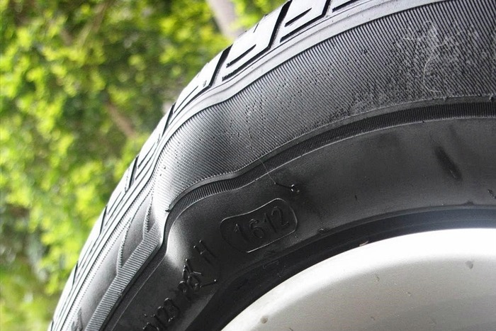 Высокие температуры повышают давление в шинах/ Фото: bs-tyres.ru Высокие температуры повышают давление в шинах/ Фото: bs-tyres.ru