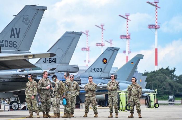 Авиабаза НАТО Рамштайн в ФРГ/ Фото: dvidshub.net Авиабаза НАТО Рамштайн в ФРГ/ Фото: dvidshub.net