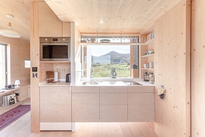 Кухня в Sanna Hut. | Фото: kiphideaways.com.