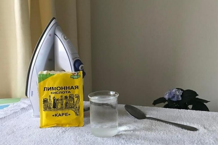 Нужен раствор из воды и лимонной кислоты. / Фото: onakipi.ru Нужен раствор из воды и лимонной кислоты. / Фото: onakipi.ru