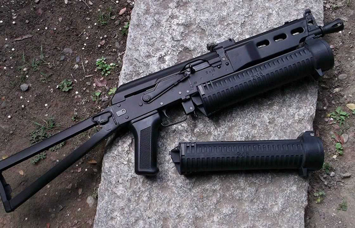 PP-19 Bizon снабжен спиральным магазином/ Фото: pikabu.ru PP-19 Bizon снабжен спиральным магазином/ Фото: pikabu.ru