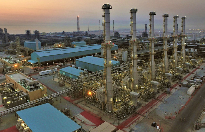Доход страны от продажи нефти составляет 300 миллиардов долларов. / Фото: meed.com Доход страны от продажи нефти составляет 300 миллиардов долларов. / Фото: meed.com