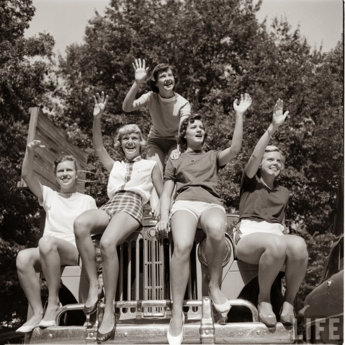 Носить шорты в повседневной жизни было верхом неприличия. Фото: foto-history.livejournal.com. Носить шорты в повседневной жизни было верхом неприличия. Фото: foto-history.livejournal.com.