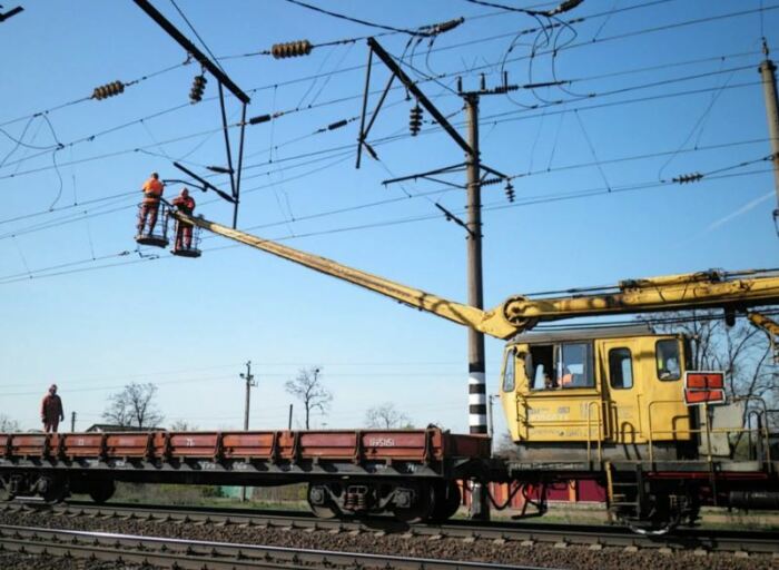 Электричества на дороге хватает. /Фото: ya.ru. Электричества на дороге хватает. /Фото: ya.ru.