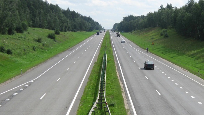Дорога в Беларусь/ Фото: auto.ru Дорога в Беларусь/ Фото: auto.ru
