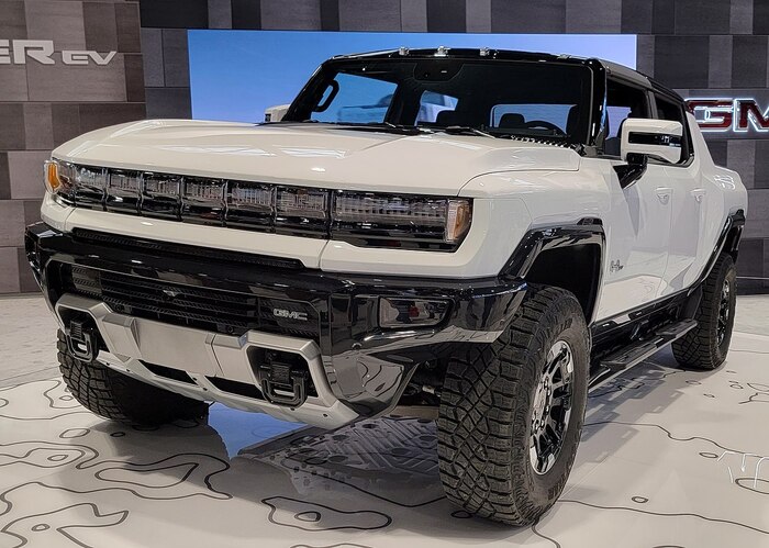 Стоимость GMC Hummer EV достигает 90 тыс. долларов/ Фото: wikimedia.org Стоимость GMC Hummer EV достигает 90 тыс. долларов/ Фото: wikimedia.org