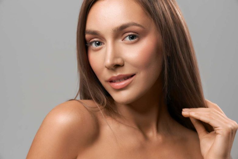 Как вернуть коже естественную живость в эпоху идеальных лиц