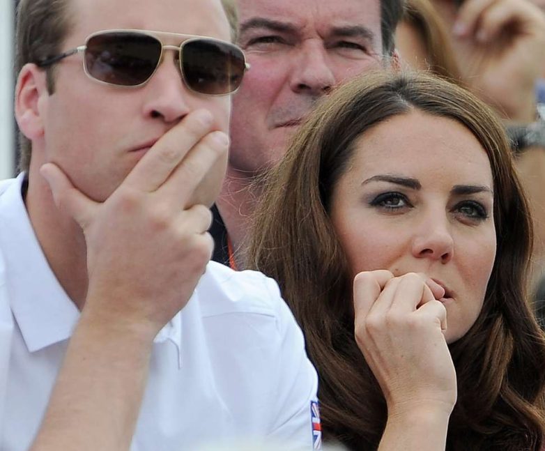 Почему люди грызут ногти