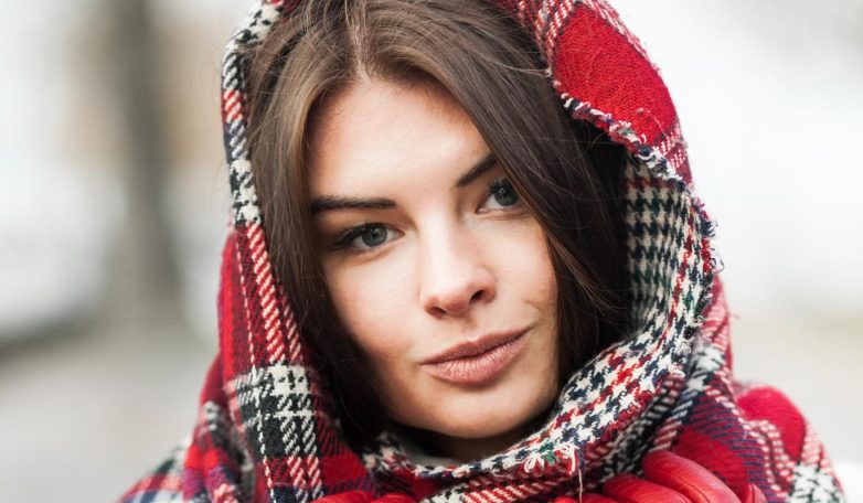 Почему в холодное время года обостряются проблемы с кожей