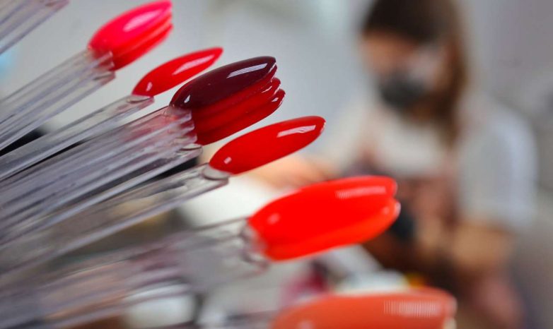 5 оттенков маникюра этой зимы, которые притянут богатство