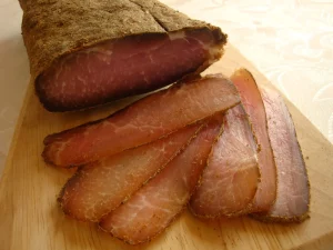 Домашняя вяленая куриная грудка с коньяком