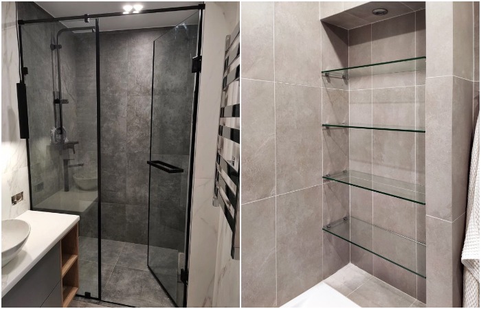 Установите стеклянную душевую кабину и повесьте прозрачные полки