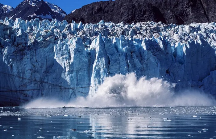 Настоящий автор таинственного бульканья - это лёд. /Фото: discoveryuk.com