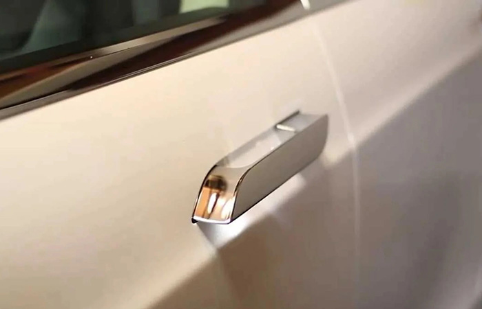 Скрытые дверные ручки./ Фото: pimpmyev.com