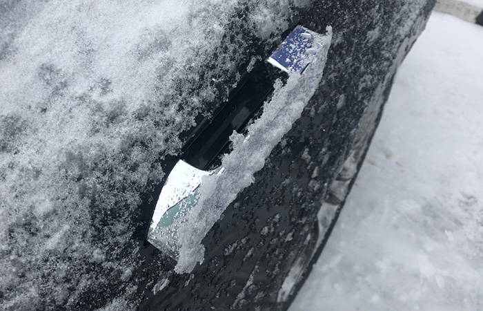 Зимой примерзает./ Фото: youtube.com