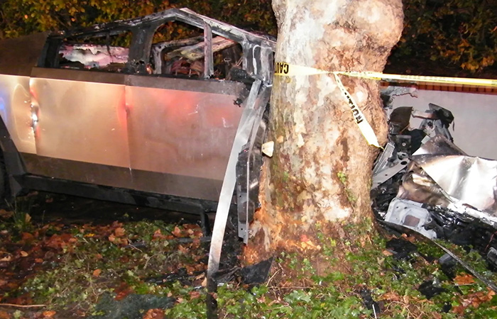 Кадр с места крушения Cybertruck./ Фото: electrek.co