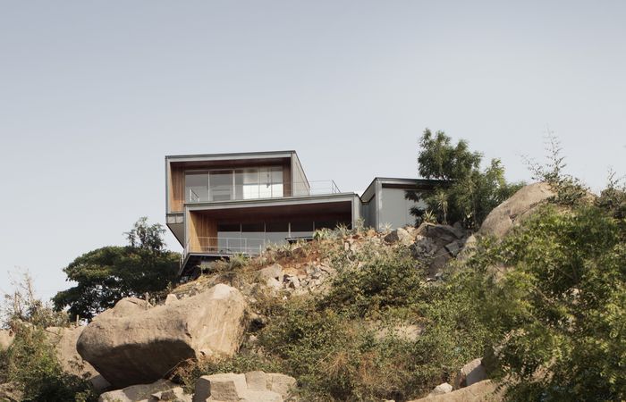 Дом над озером, Индия.  Фото: mages.adsttc.com.