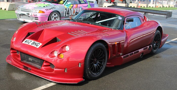 TVR Cerbera Speed 12 снабжена 7,7-литровым двигателем V12. Фото: wikimedia.org TVR Cerbera Speed 12 снабжена 7,7-литровым двигателем V12. Фото: wikimedia.org