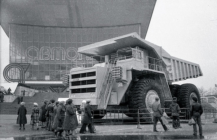 Что сегодня производят на легендарном заводе карьерных самосвалов БелАЗ