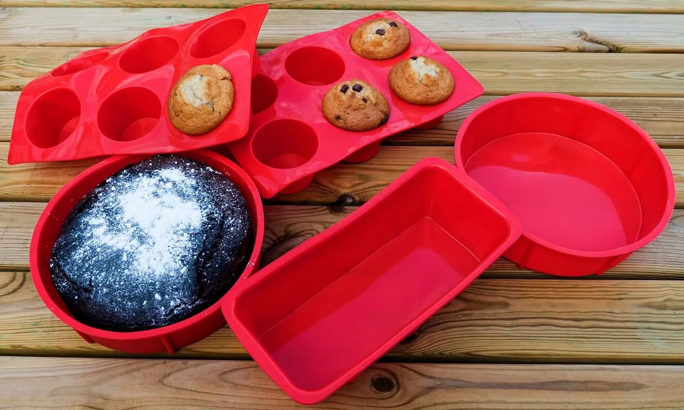 сода в сочетание с горячей водой поможет отмыть любые, даже застоявшиеся загрязнения.  Фото: en.galaxys25userguide.com.