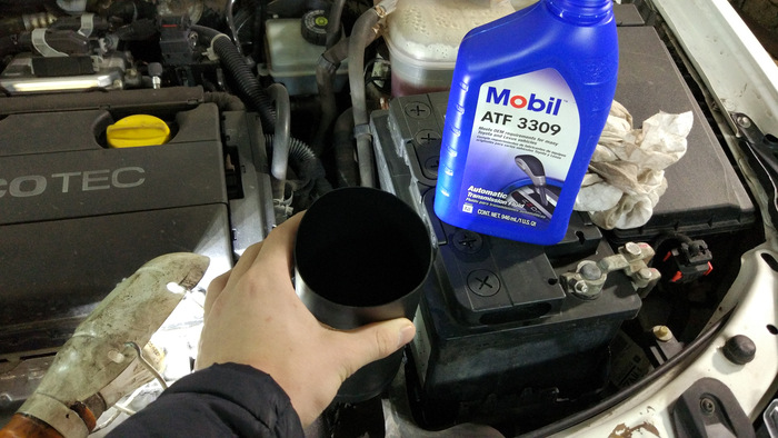 Можно осуществить полную или частичную замену масла. Фото: drive2.ru