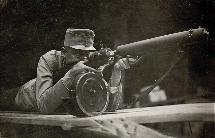 Радиатор и необычное питание./ Фото: wikipedia.org